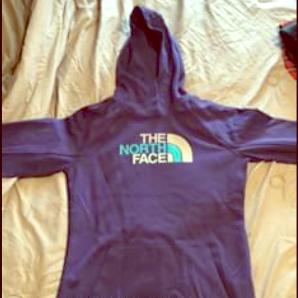 North face sweatshirt. Size woman medium